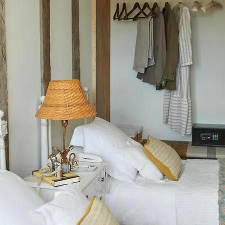 Caserio Aldeallana 4*